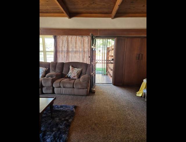 3 BEDROOM HOUSE FOR SALE IN PRETORIA GARDENS